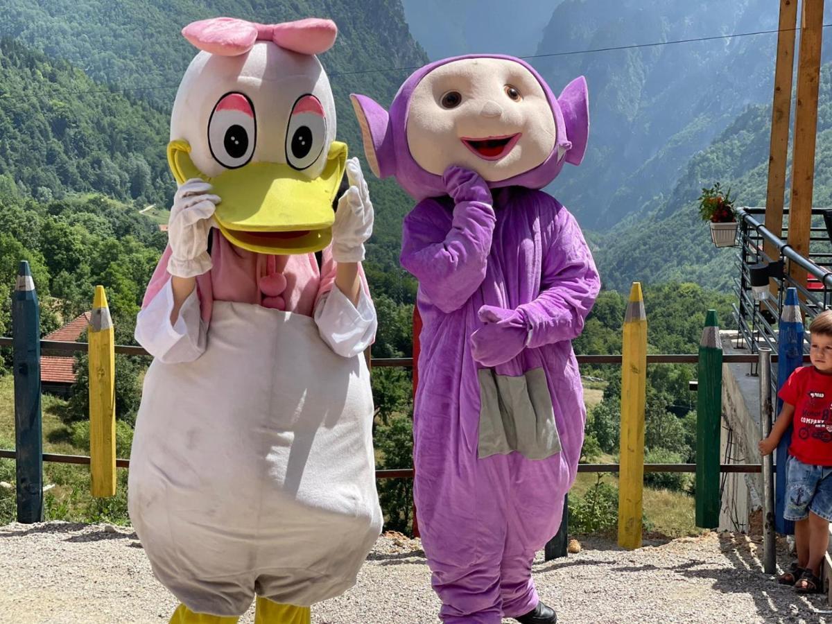 Hotel Panorama Rugove 佩奇 外观 照片