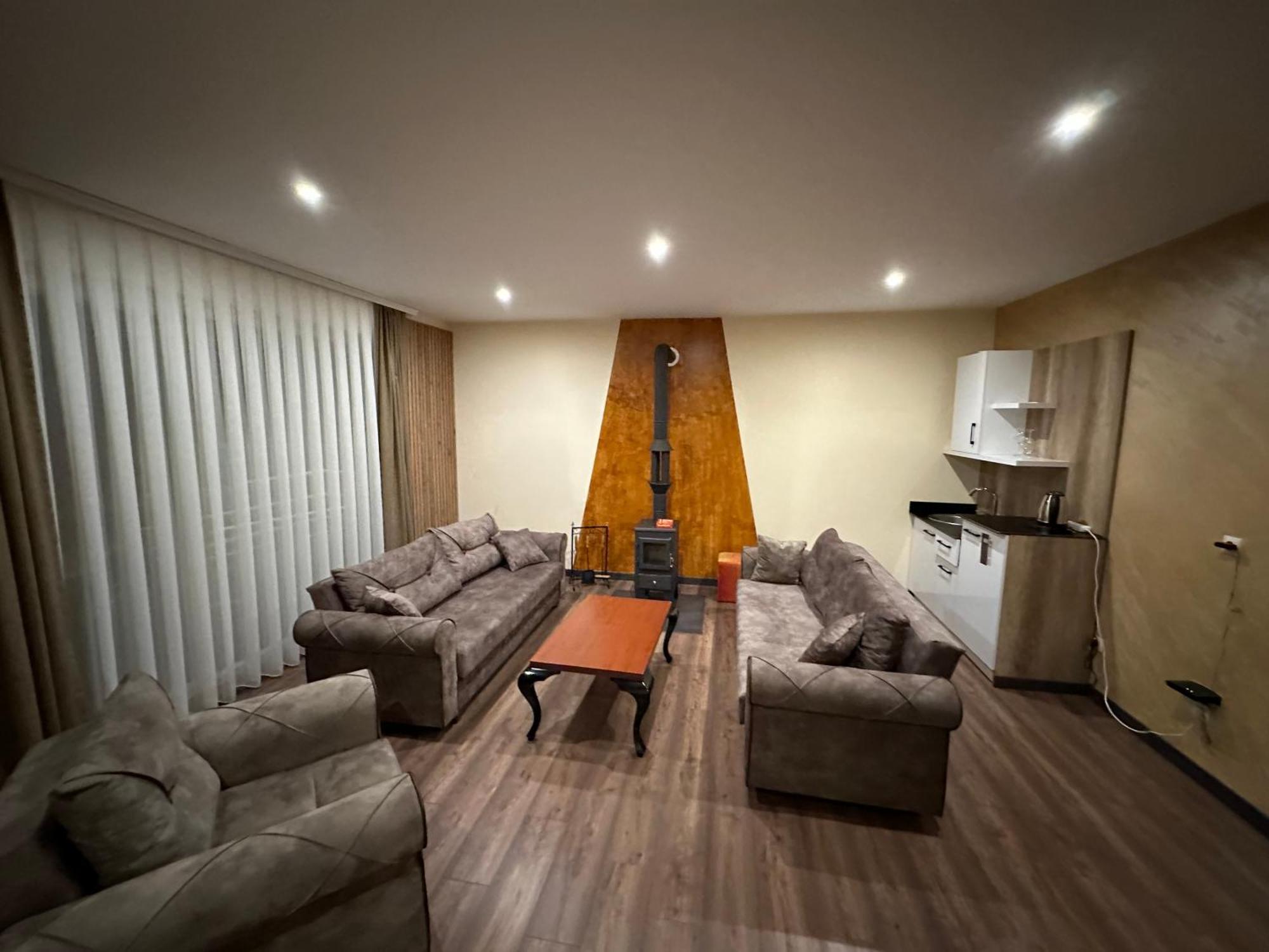 Hotel Panorama Rugove 佩奇 外观 照片