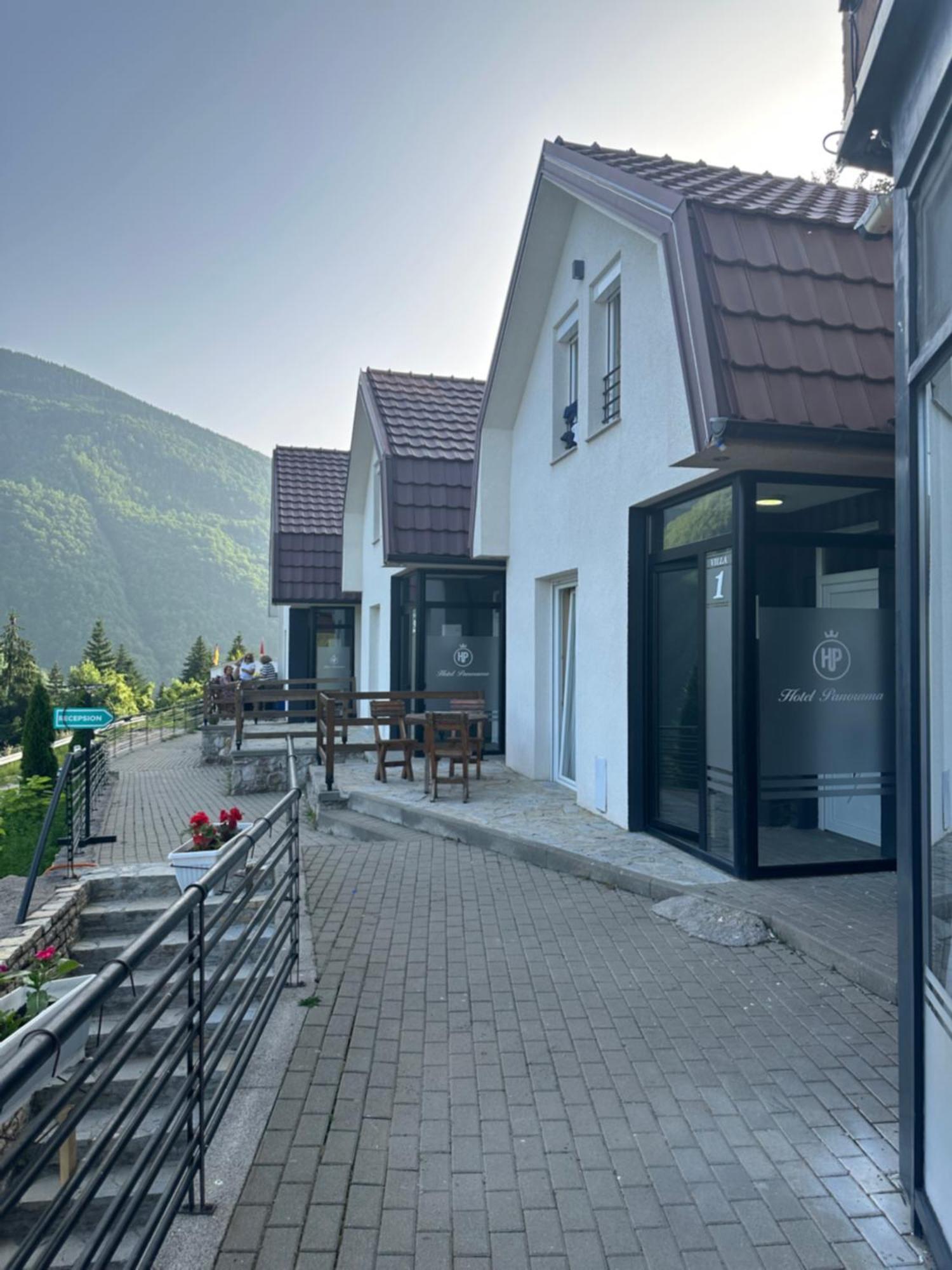 Hotel Panorama Rugove 佩奇 外观 照片