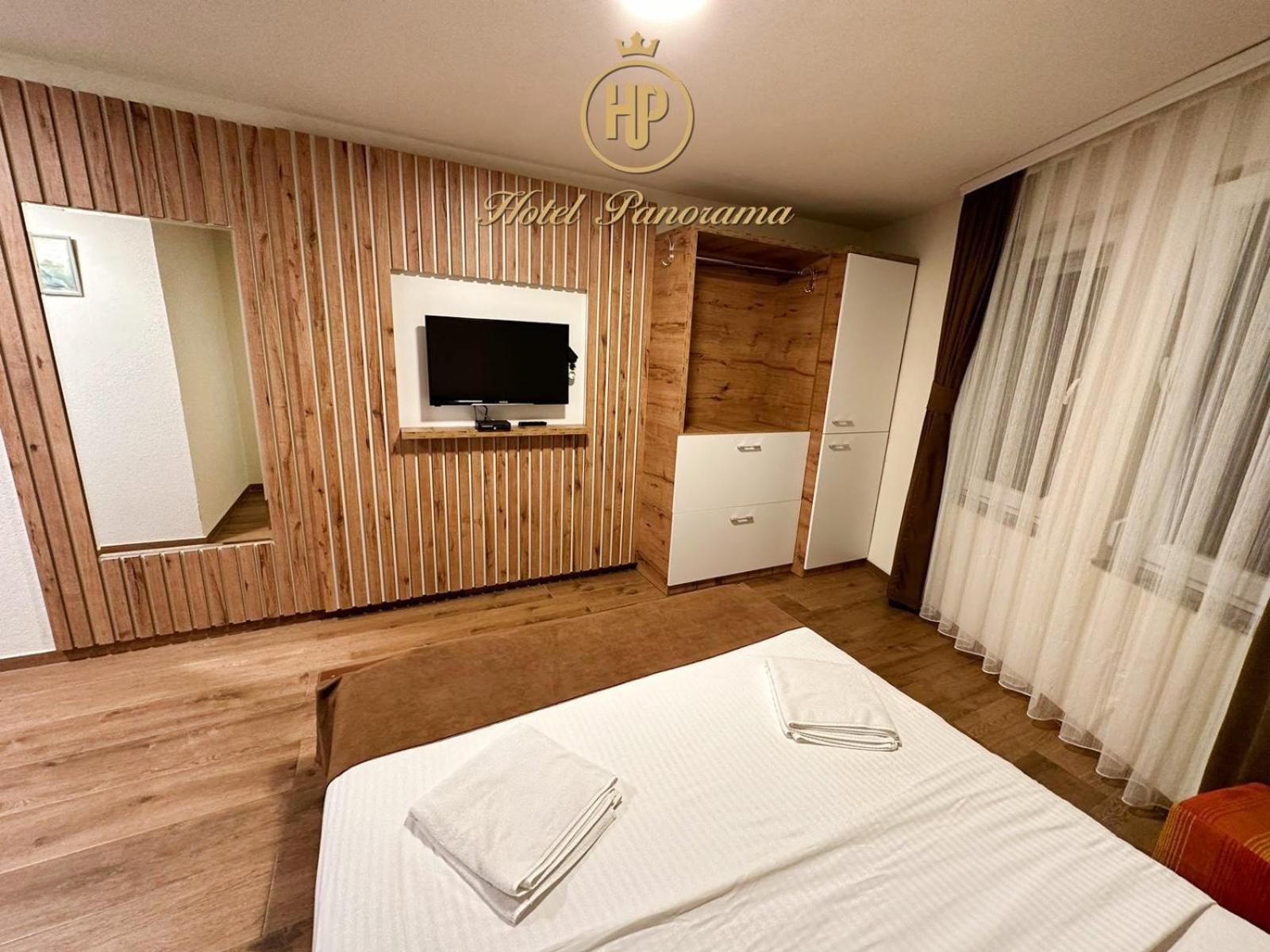 Hotel Panorama Rugove 佩奇 外观 照片