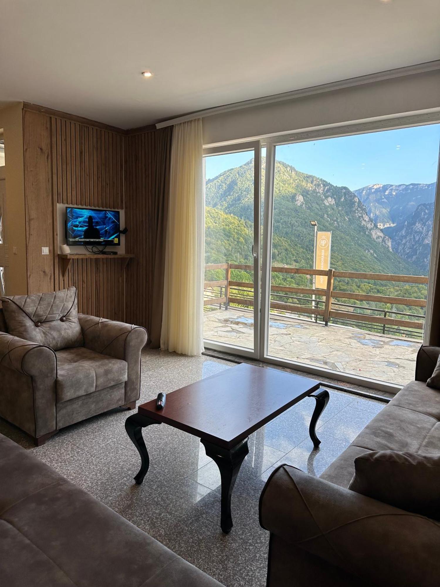 Hotel Panorama Rugove 佩奇 外观 照片