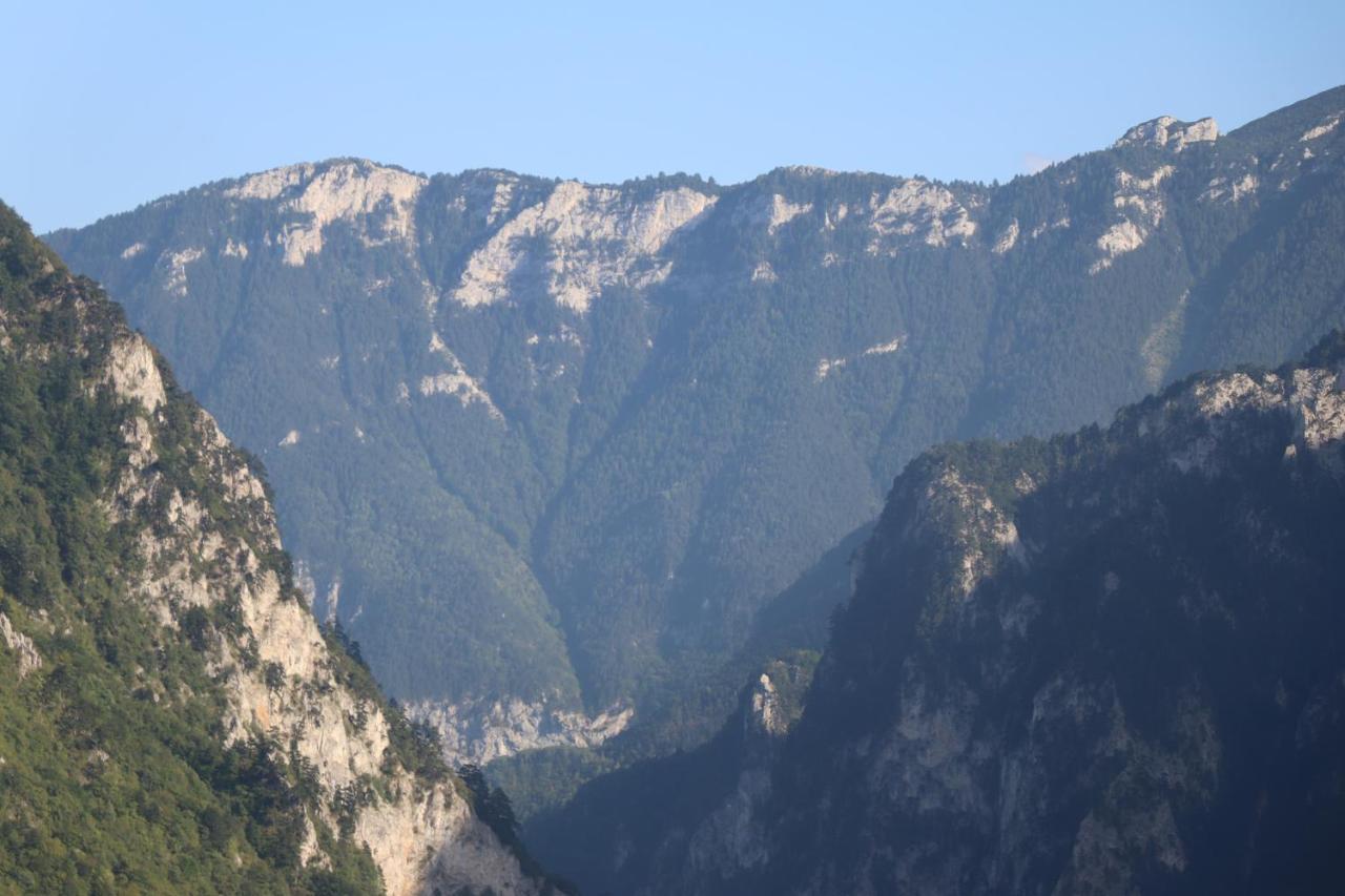 Hotel Panorama Rugove 佩奇 外观 照片